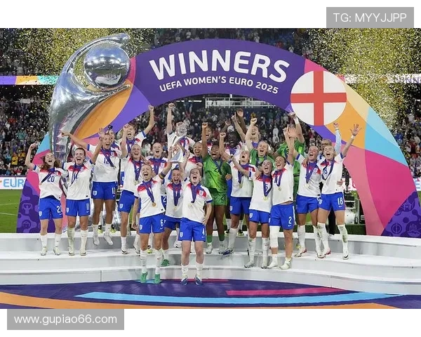 英格兰女足历史性夺得首届女子国家联赛冠军创造辉煌新篇章